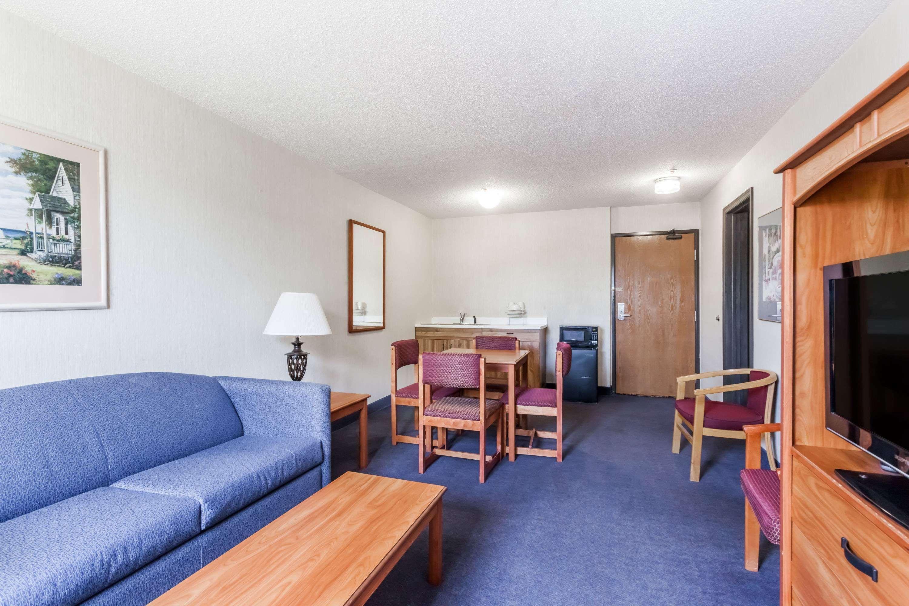 Super 8 By Wyndham Norwich Hotel Kültér fotó